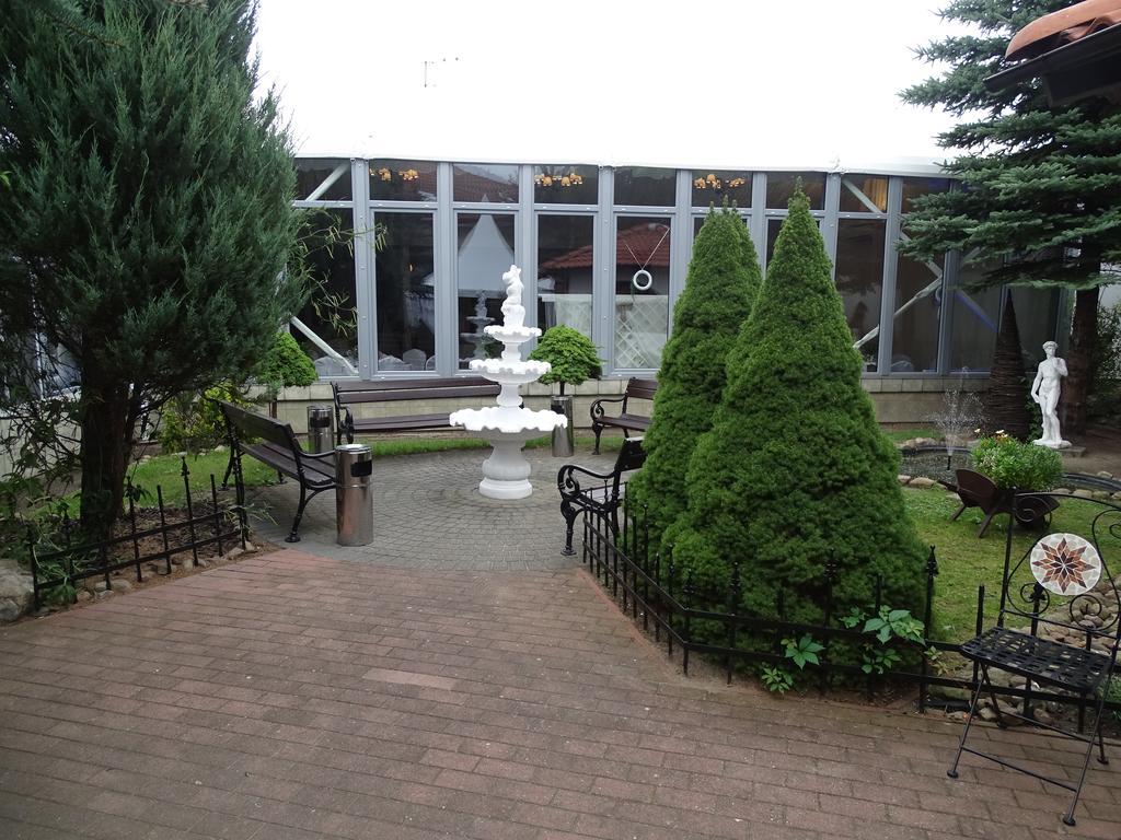 Motel 2000 Steszew Exterior photo